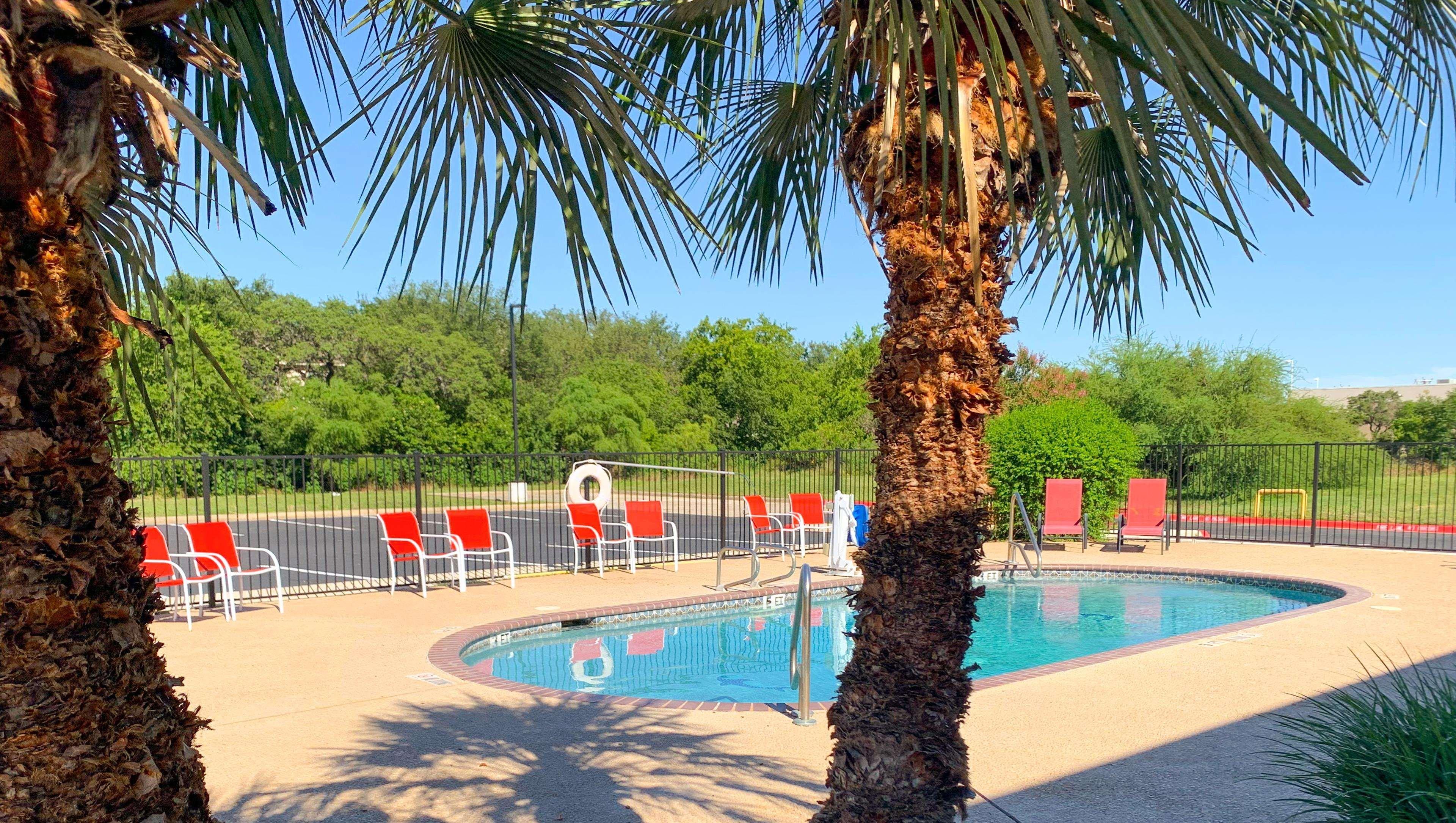 Quality Inn & Suites I-10 Near Fiesta Texas Сан-Антоніо Екстер'єр фото