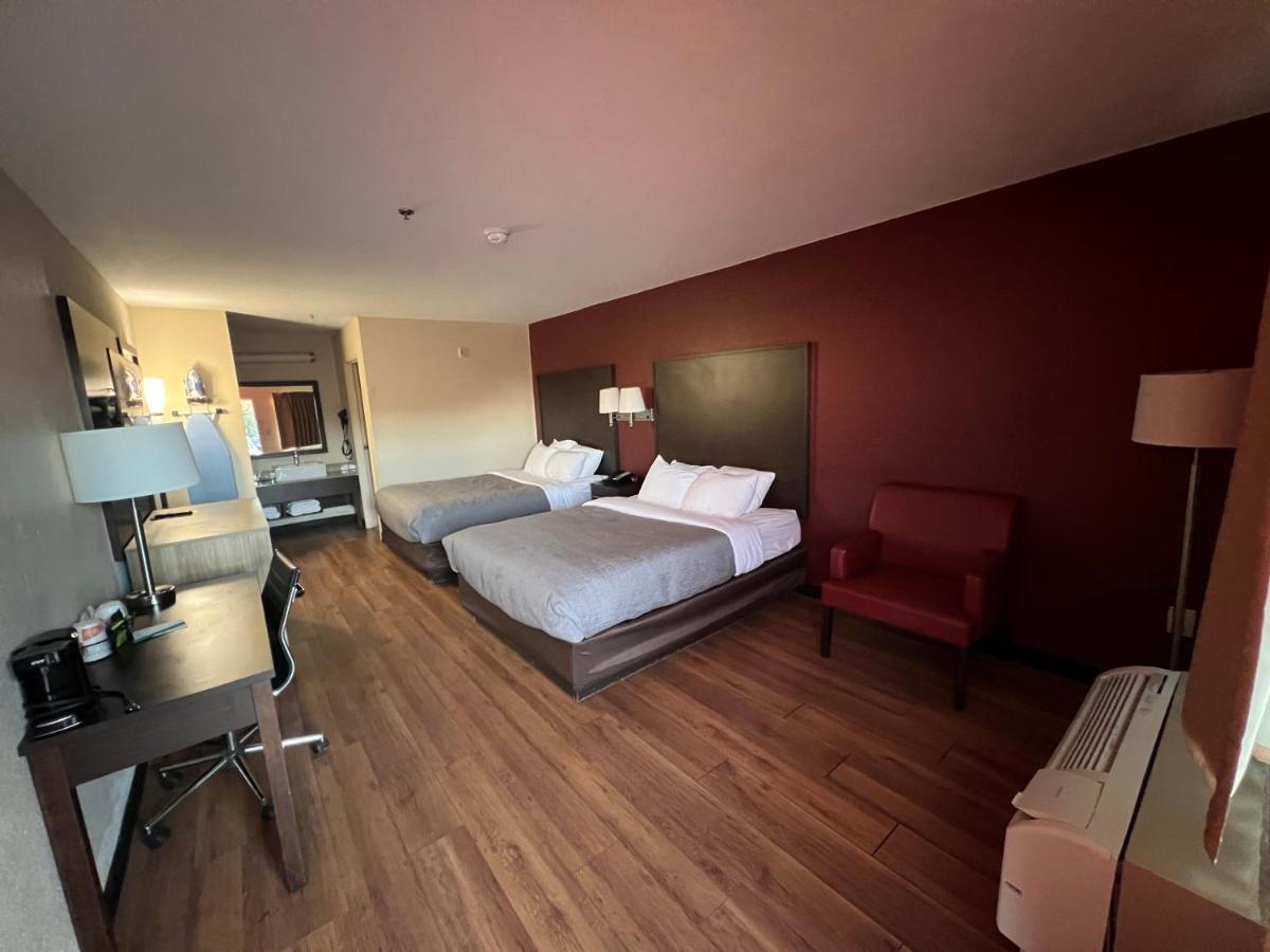 Quality Inn & Suites I-10 Near Fiesta Texas Сан-Антоніо Екстер'єр фото
